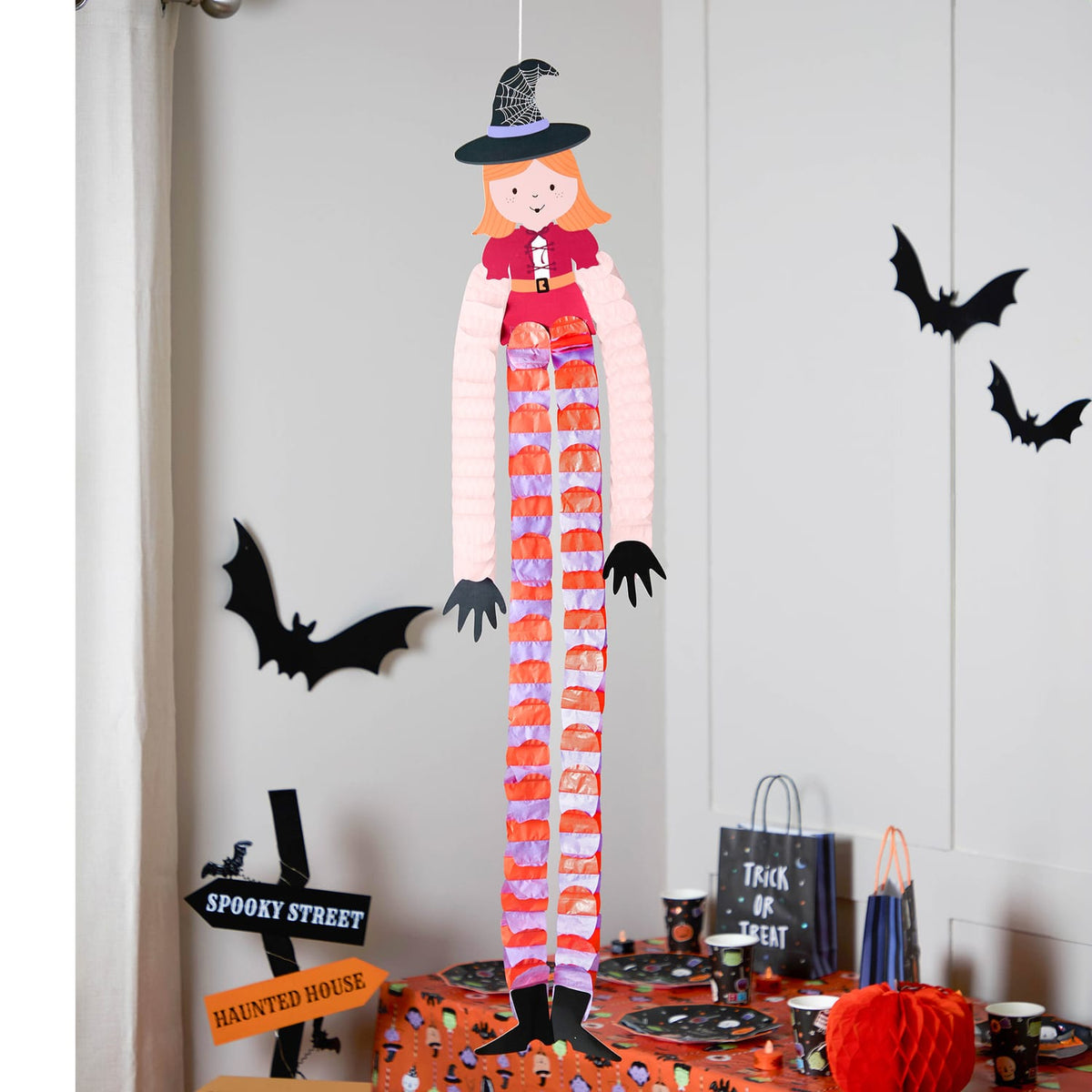 Hallow Scream Honeycomb Decoration